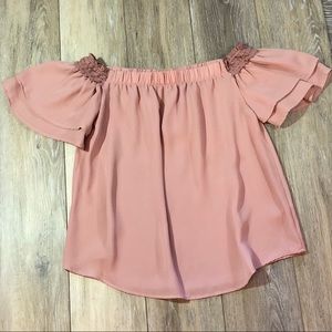 Le Lis Off Shoulder Blouse